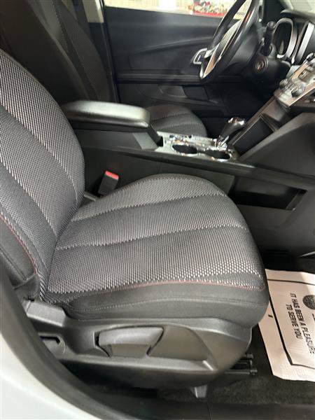 Used 2017 Chevrolet Equinox LT w/ Convenience Package AWD/4WD image 7