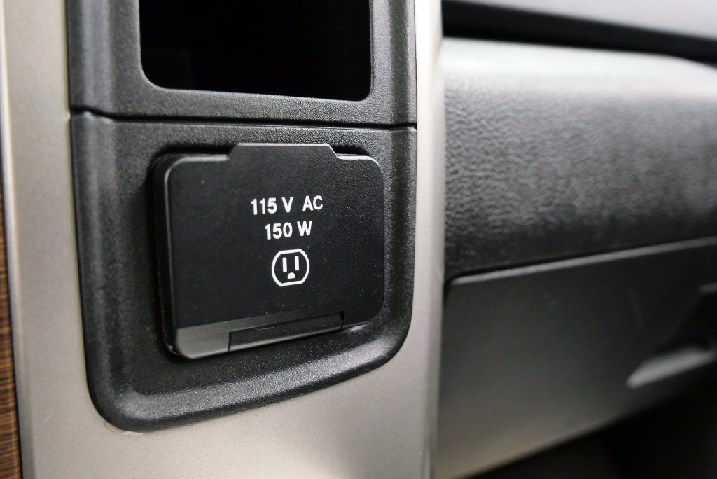 Used 2017 RAM 2500 Laramie w/ Sport Appearance Group AWD/4WD image 31