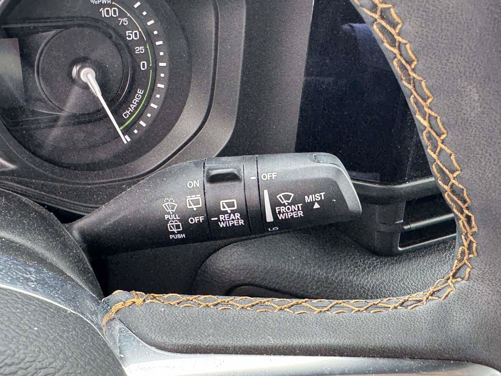 Used 2024 Jeep Wrangler Unlimited w/ Convenience Group AWD/4WD image 16