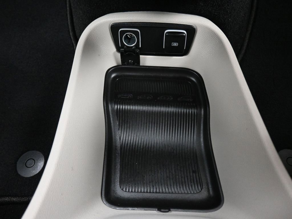 Used 2020 Chrysler Pacifica Limited w/ Advanced Safetytec Group image 29