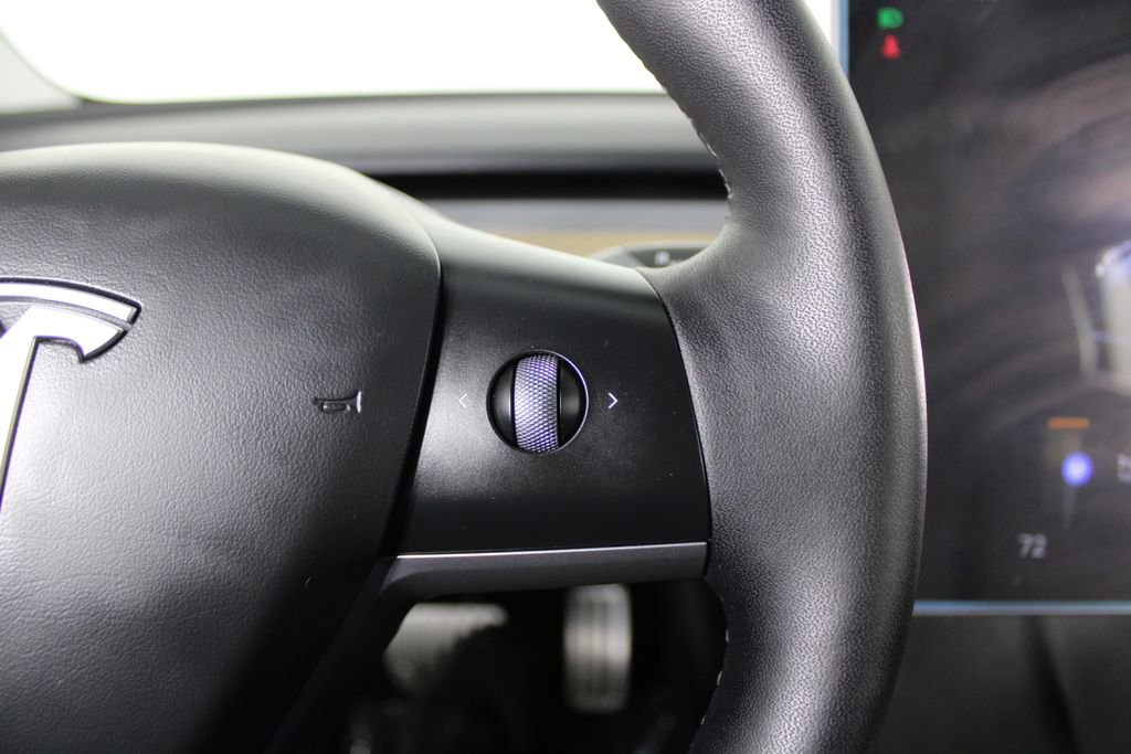 Used 2023 Tesla Model 3 Performance image 22