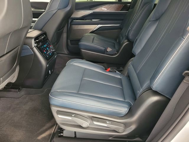 New 2025 Cadillac Escalade IQ Sport 2 w/ LPO, ONYX Package image 15