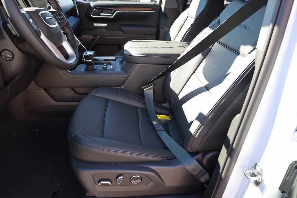 New 2026 GMC Sierra 1500 Denali w/ Technology Package image 12
