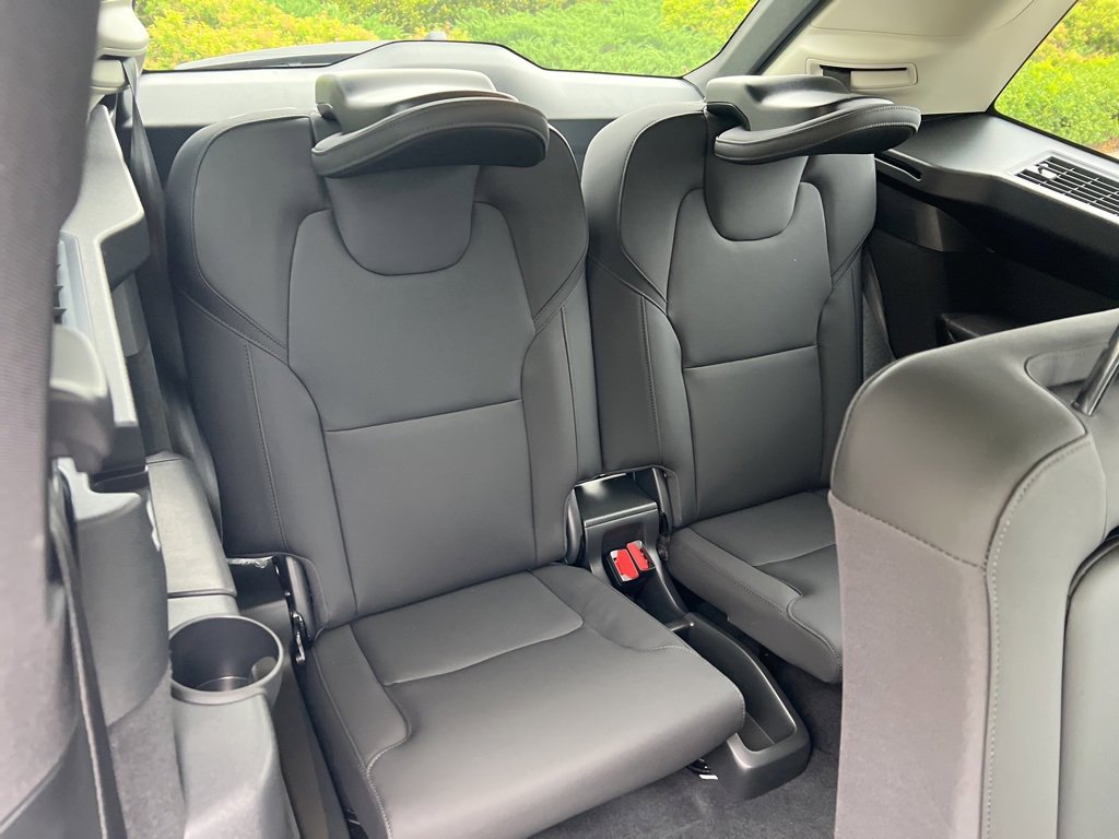 New 2026 Volvo XC90 B6 Plus w/ Protection Package Premier image 37