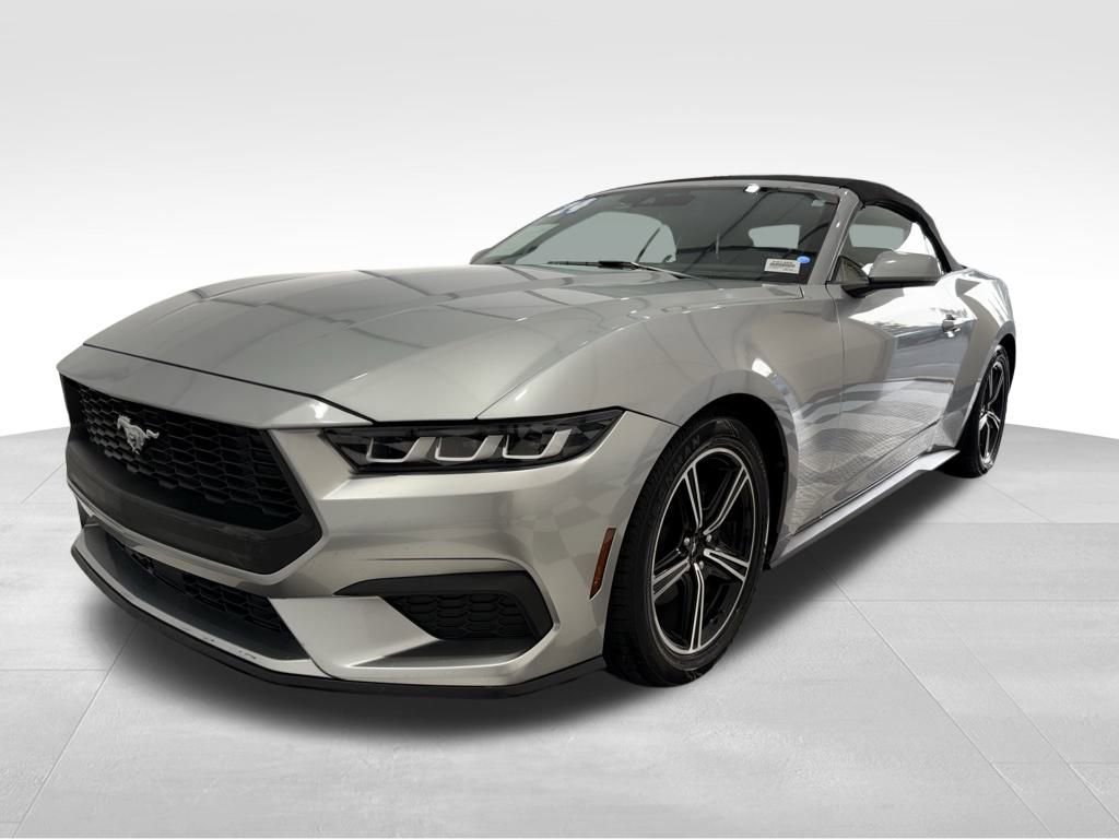 Used 2024 Ford Mustang Premium image 2