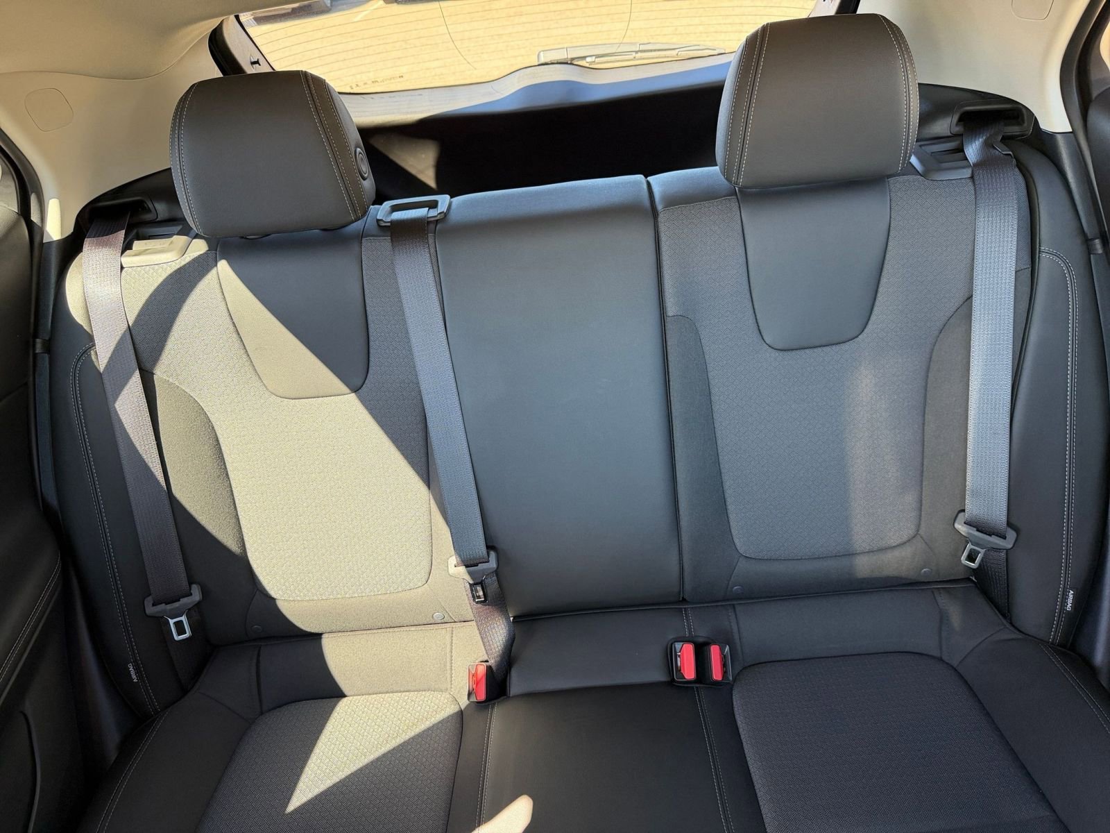 Used 2025 Buick Encore GX Preferred image 36