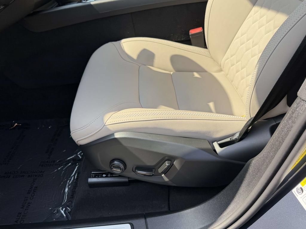 New 2026 Volvo XC60 T8 Core w/ Climate Package AWD/4WD image 16