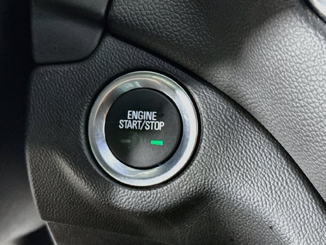 Used 2020 Chevrolet Equinox LT w/ Sport Edition FWD image 18