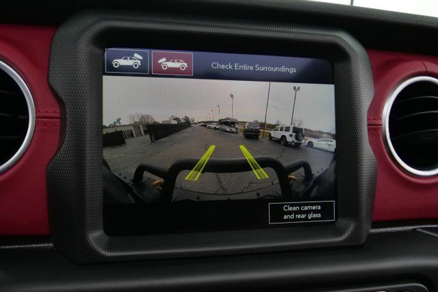 Used 2023 Jeep Wrangler Unlimited Rubicon 392 image 14