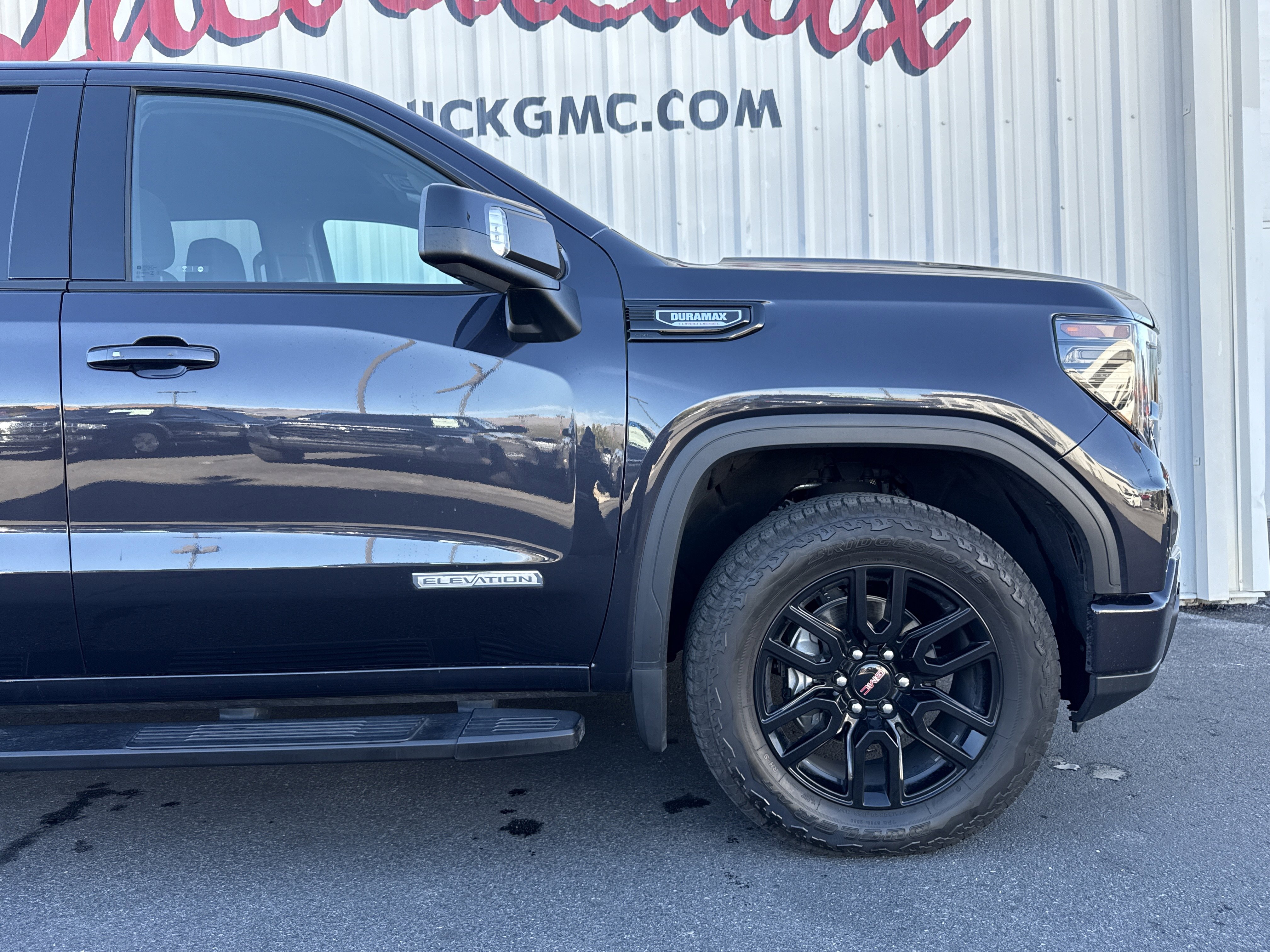 Used 2025 GMC Sierra 1500 Elevation image 36