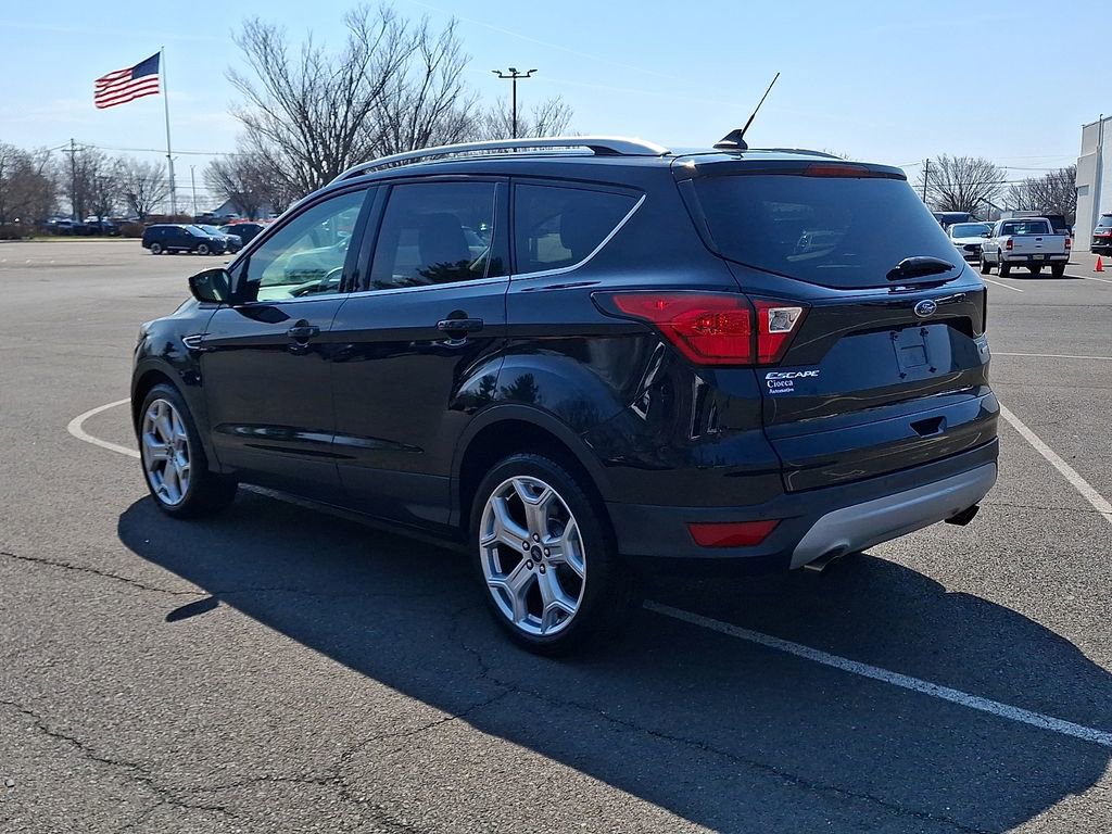 Used 2019 Ford Escape Titanium image 7