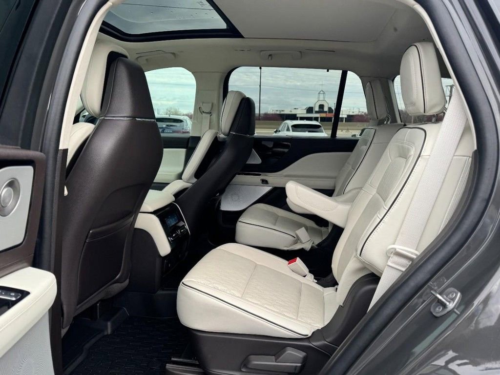 Used 2024 Lincoln Aviator Black Label w/ Dynamic Handling Package AWD/4WD image 10