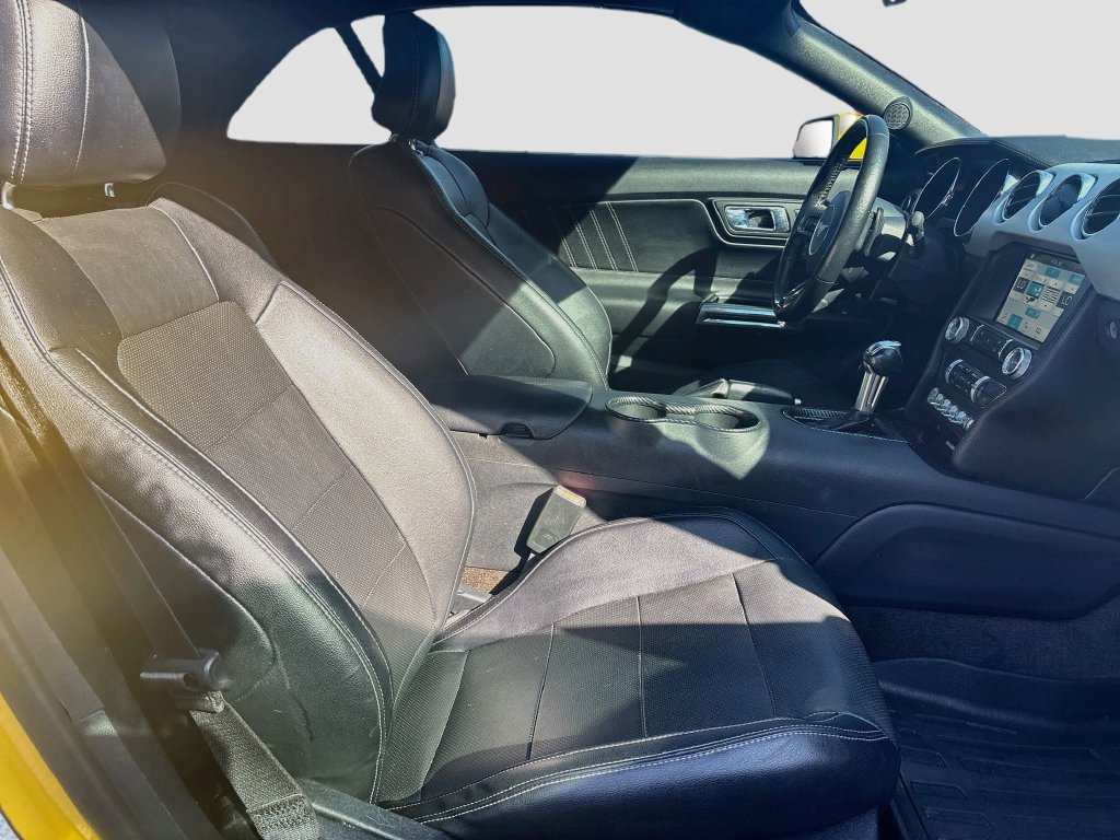Used 2016 Ford Mustang Premium RWD image 28