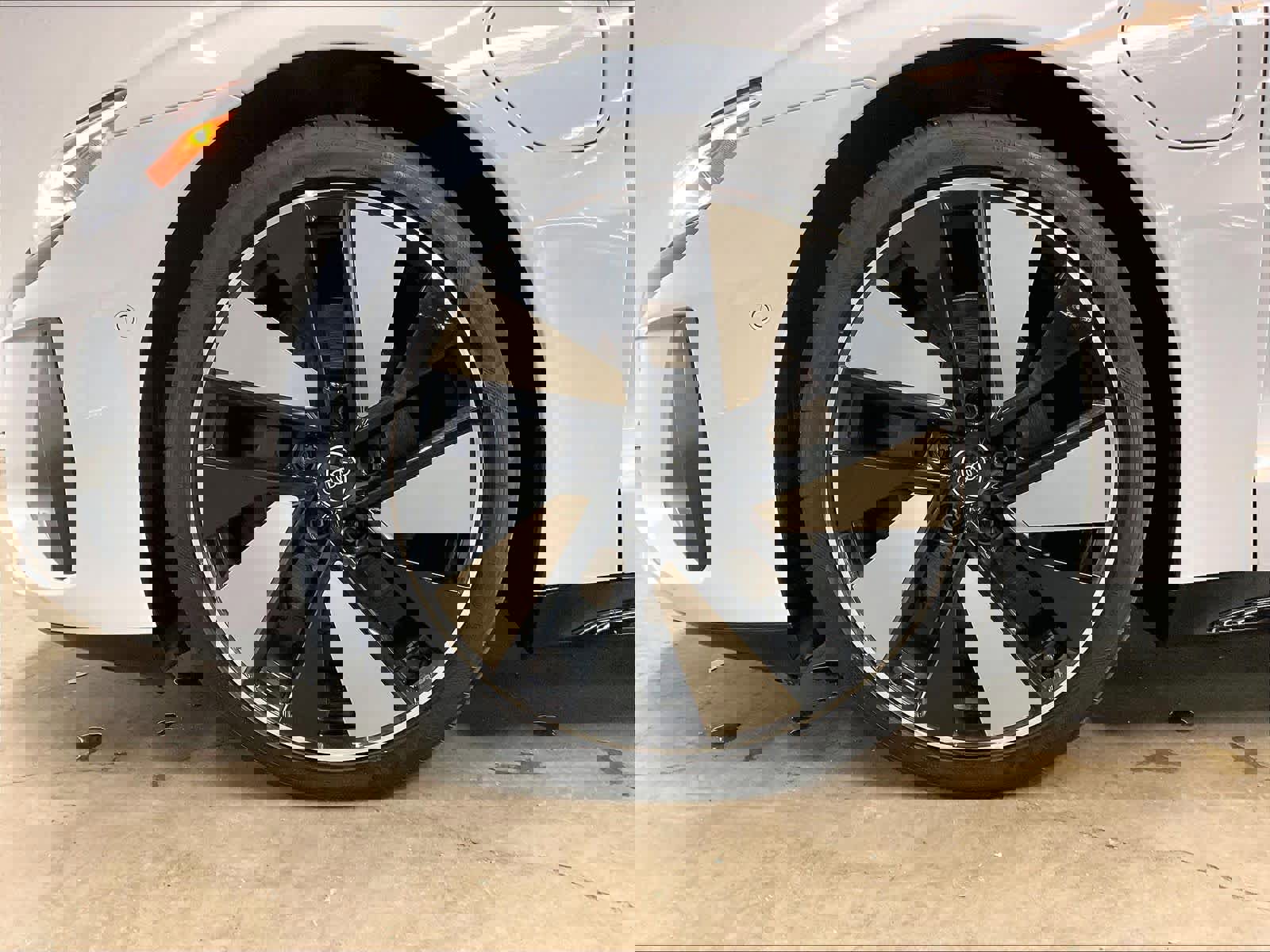 Used 2024 Audi e-tron GT Prestige image 12