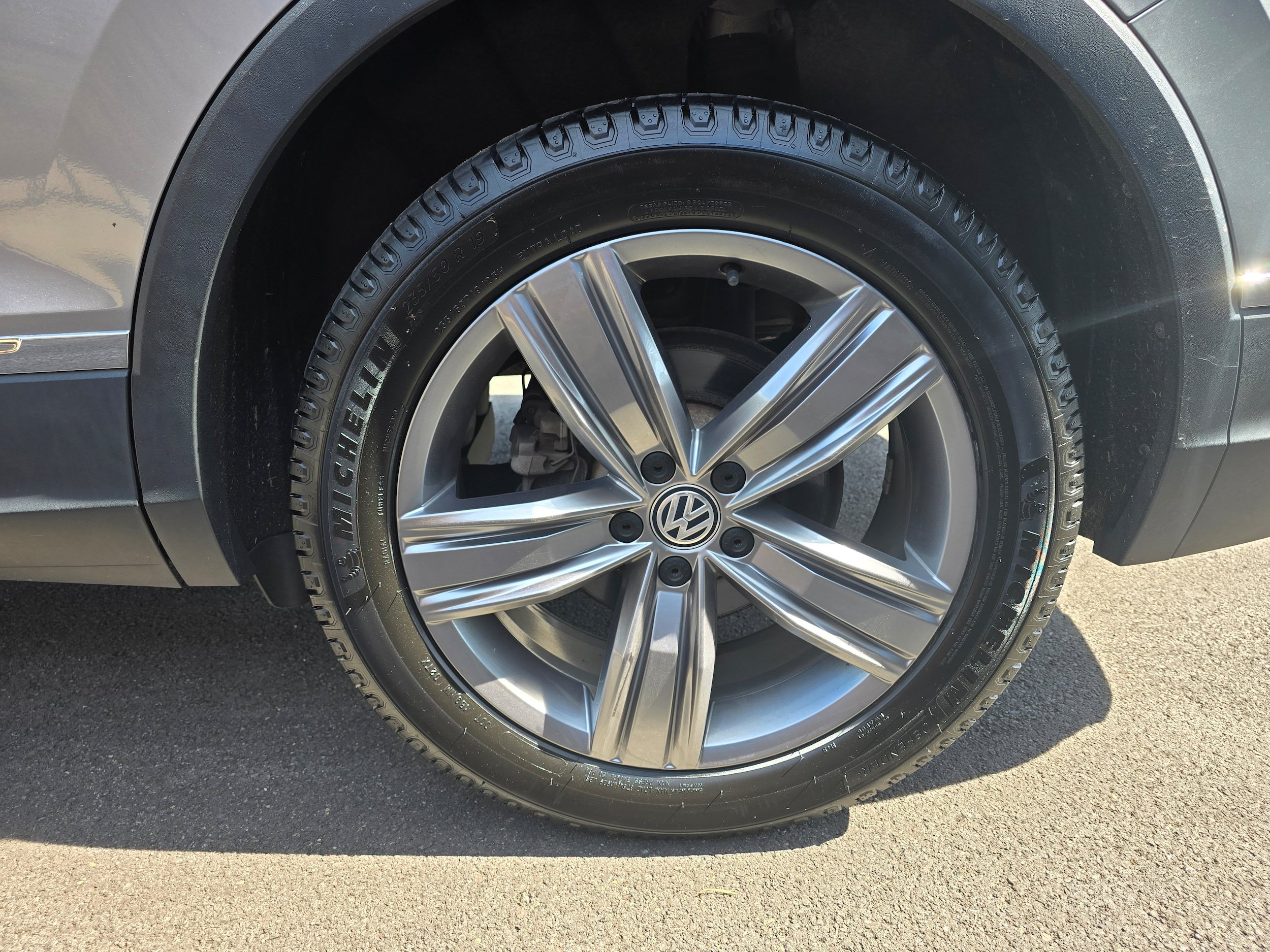 Certified 2021 Volkswagen Tiguan SEL AWD/4WD image 14