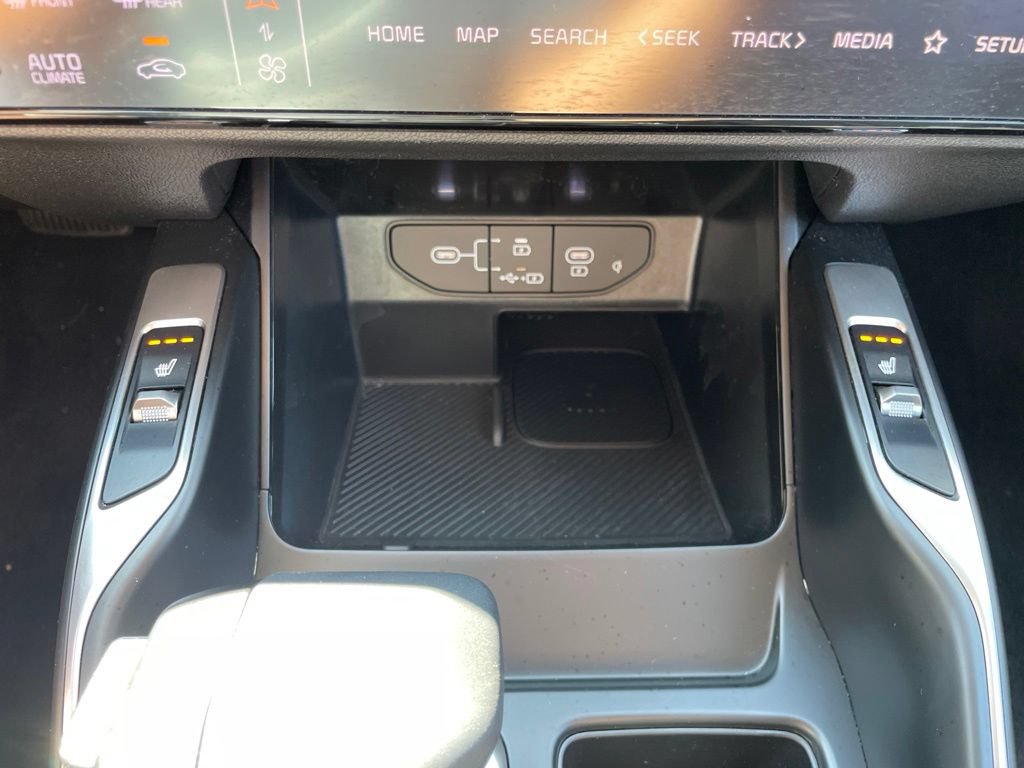 Used 2024 Kia Sorento S w/ Panoramic Sunroof Package AWD/4WD image 23