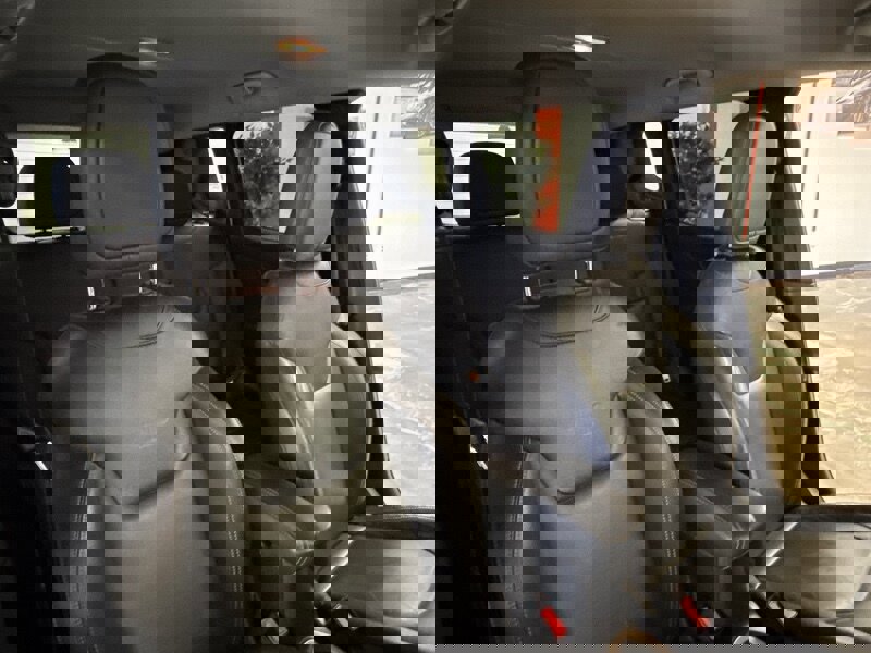 Used 2016 Jeep Renegade Limited image 30