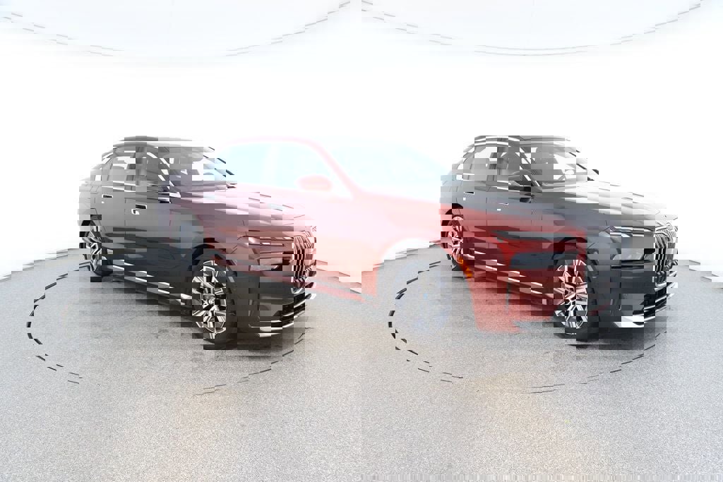 Used 2024 BMW i7 eDrive50 image 7