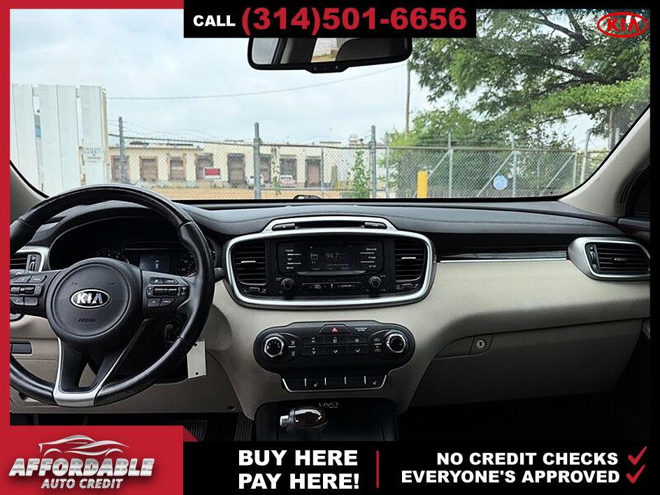 Used 2016 Kia Sorento AWD w/ LX Convenience Package image 12