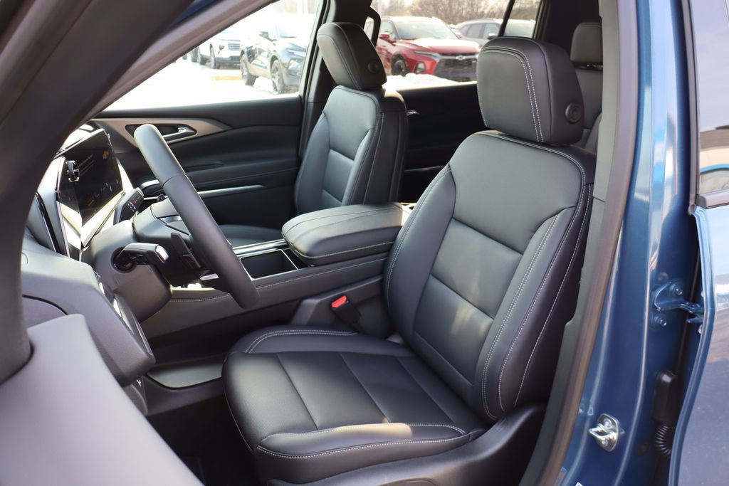 New 2026 Chevrolet Traverse LT w/ Midnight/Sport Edition image 11