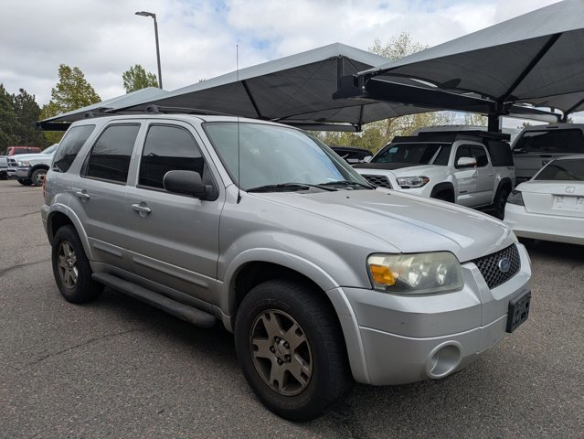 Used 2005 Ford Escape Limited AWD/4WD image 3
