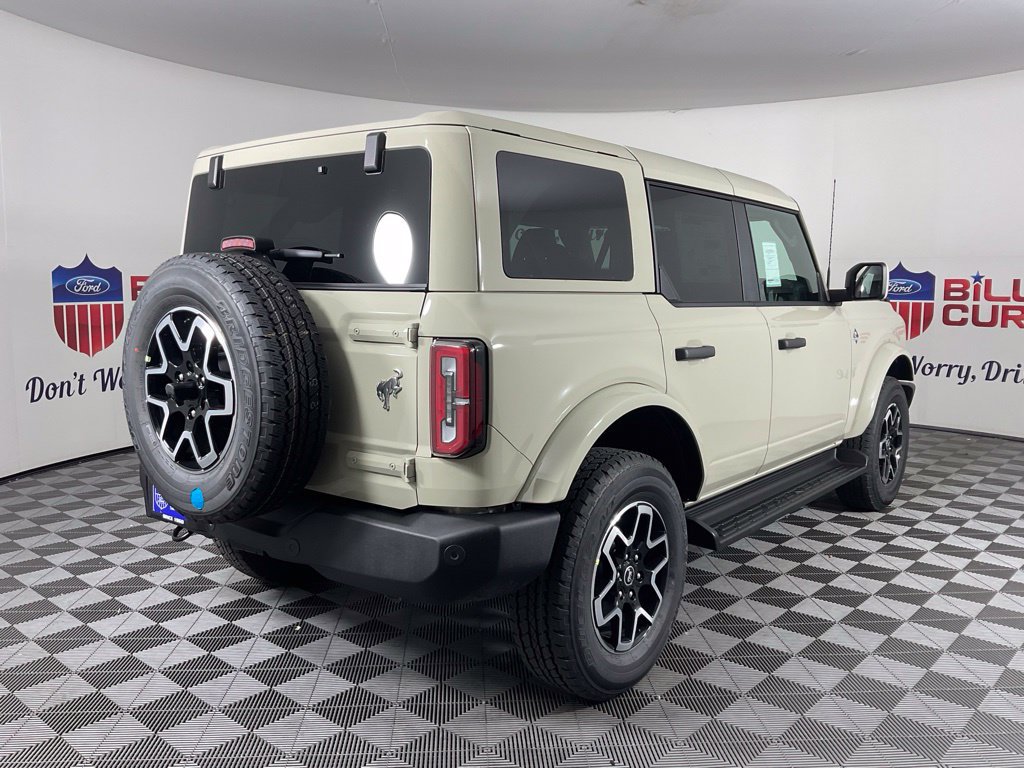 New 2026 Ford Bronco Outer Banks AWD/4WD image 3