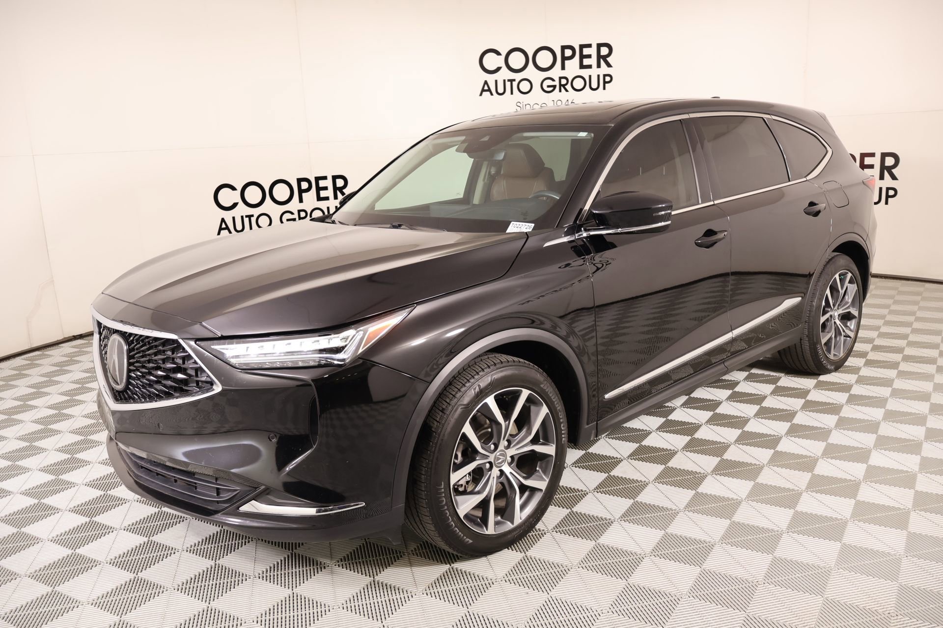 Used 2024 Acura MDX SH-AWD w/ Technology Package image 10
