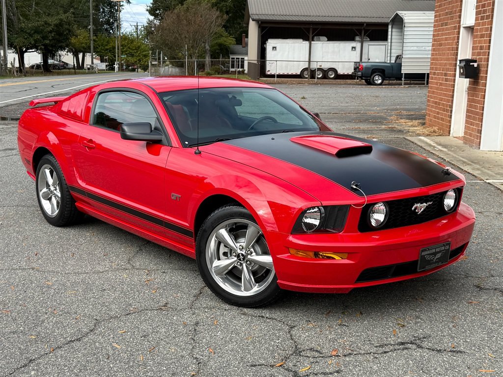 Used 2007 Ford Mustang GT RWD image 25