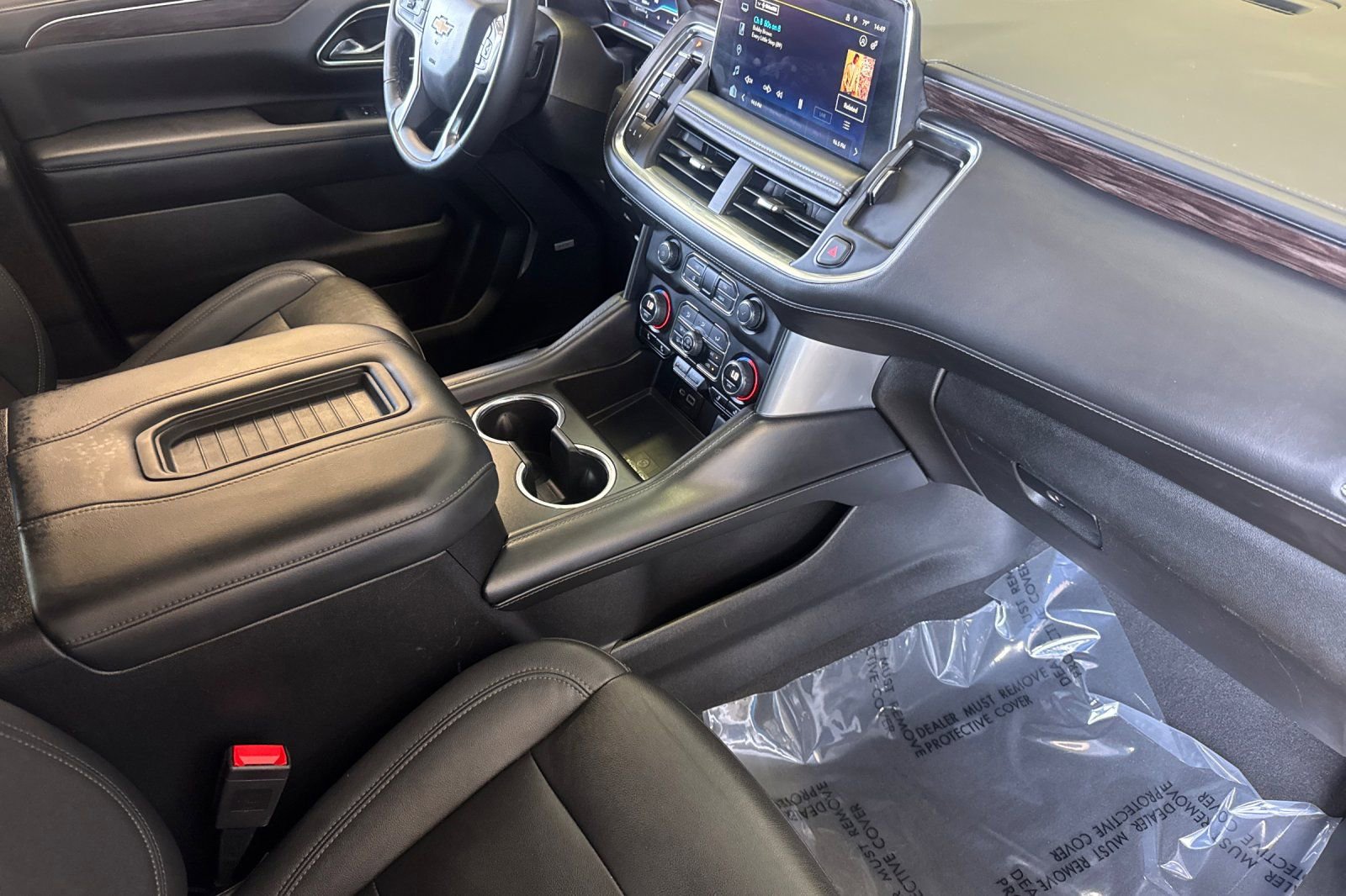 Used 2023 Chevrolet Suburban LT AWD/4WD image 19