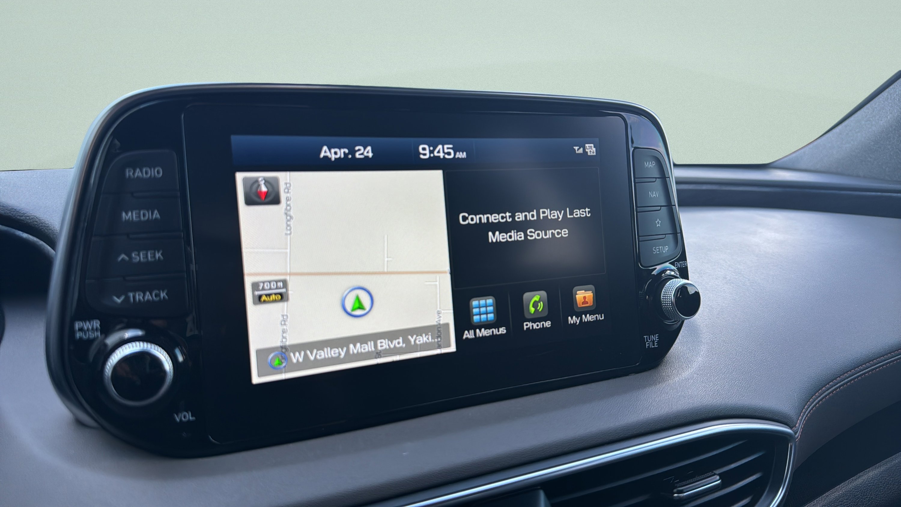 Used 2020 Hyundai Santa Fe Limited w/ Cargo Package AWD/4WD image 15