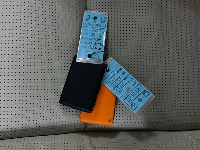 Used 2025 Volvo XC60 B5 Ultra w/ Protection Package Premier image 44