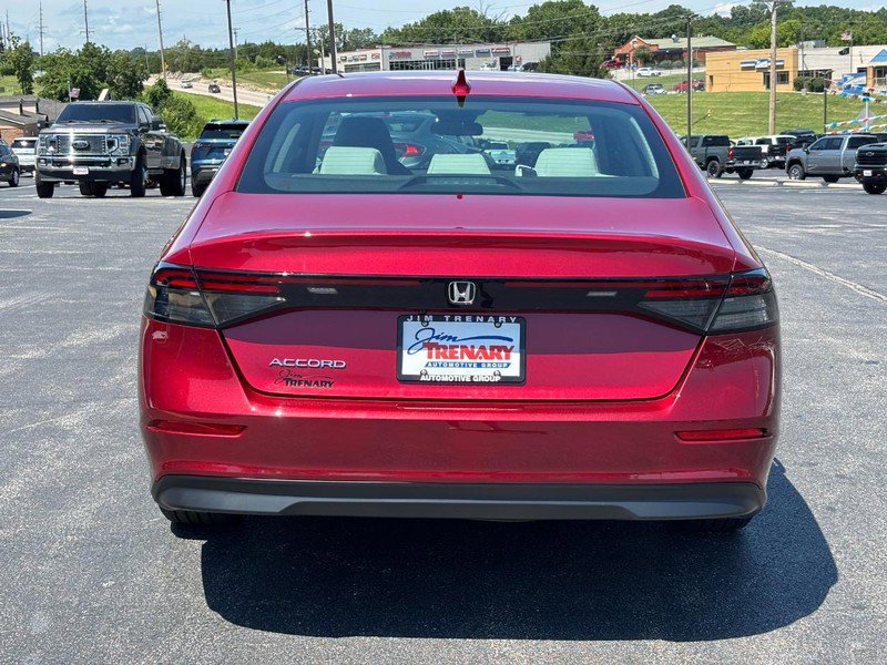 Used 2024 Honda Accord EX image 5