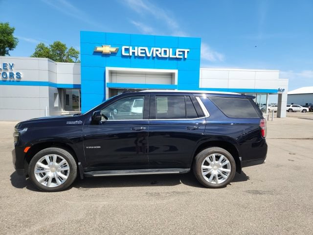 Used 2024 Chevrolet Tahoe High Country AWD/4WD image 1