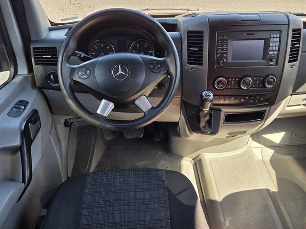 Used 2016 Mercedes-Benz Sprinter 2500 image 5
