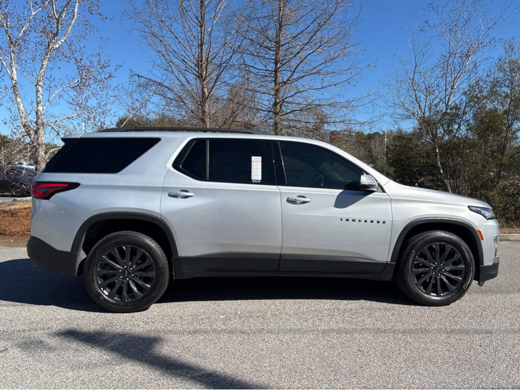 Used 2022 Chevrolet Traverse RS AWD/4WD image 22