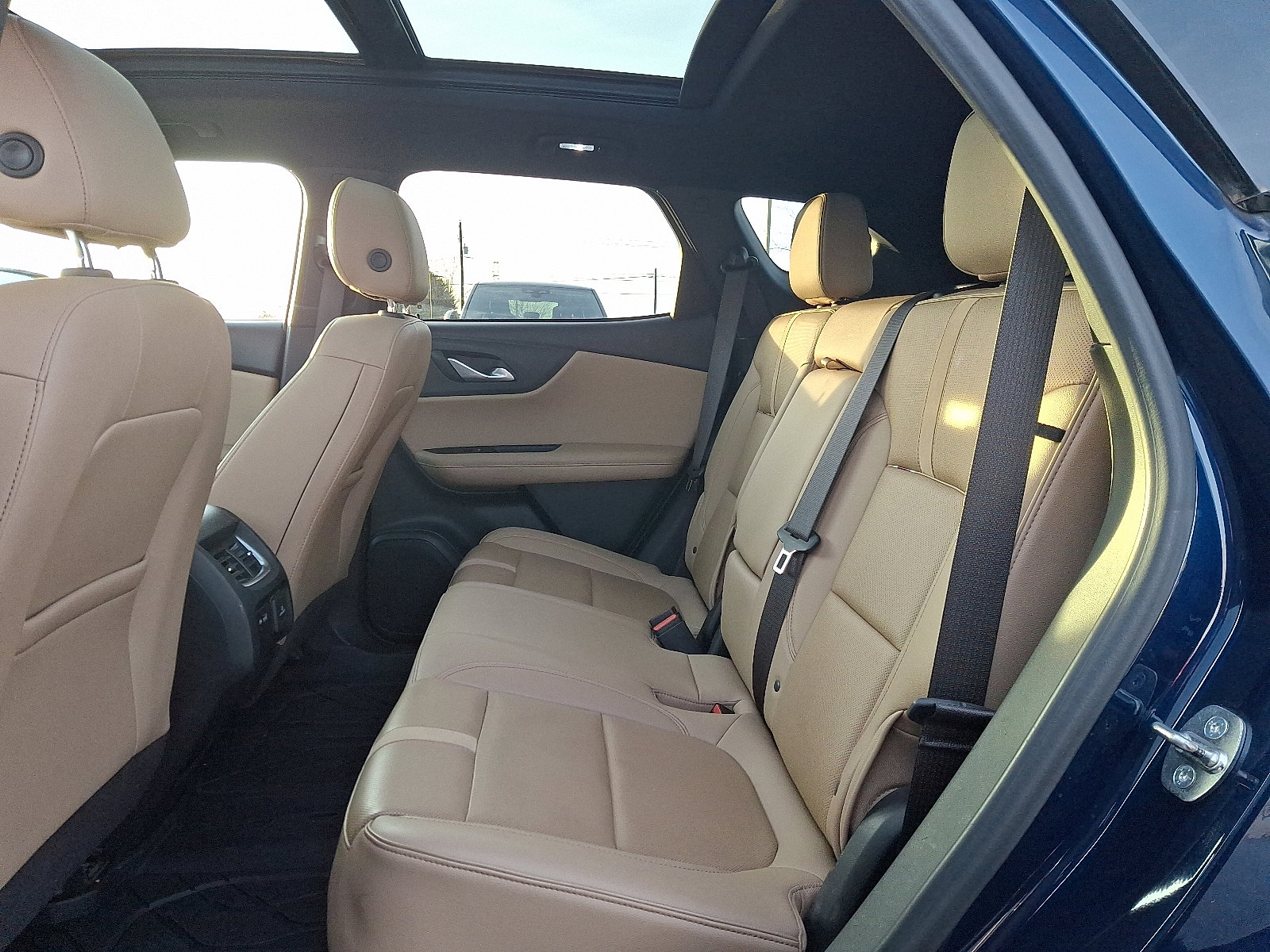 Used 2022 Chevrolet Blazer Premier image 9