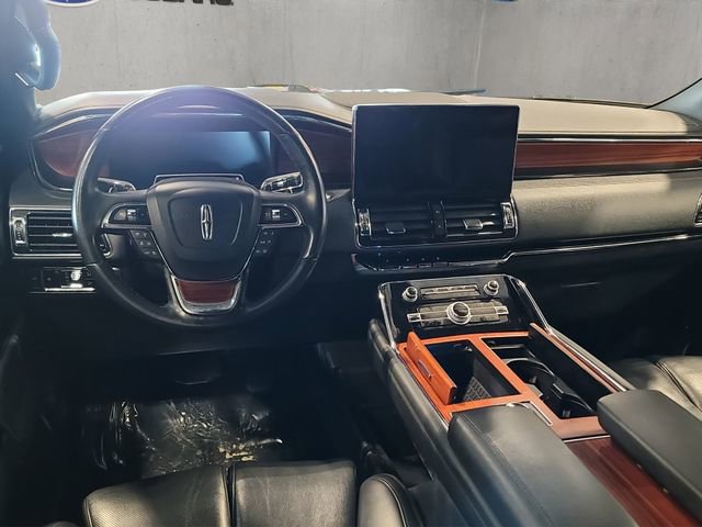 Used 2024 Lincoln Navigator Reserve image 17