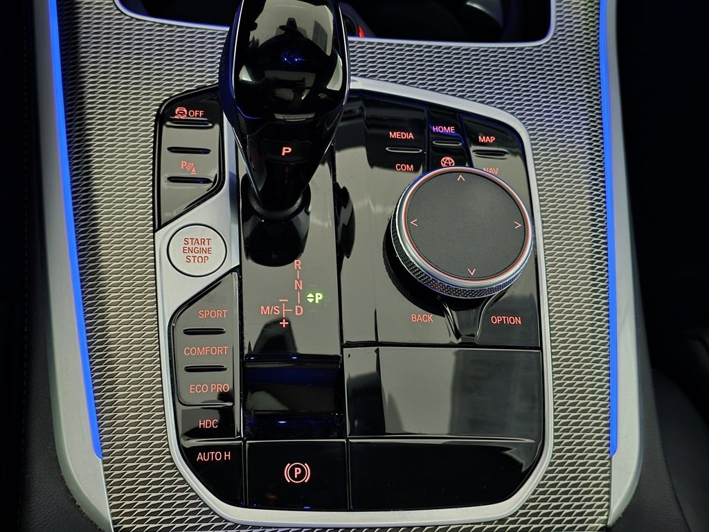 Used 2022 BMW X5 xDrive40i w/ M Sport Package image 25