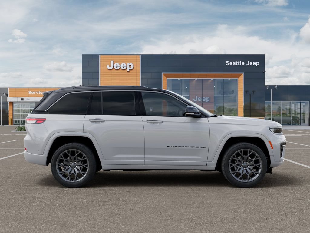 New 2026 Jeep Grand Cherokee Summit w/ Obsidian Package AWD/4WD image 22