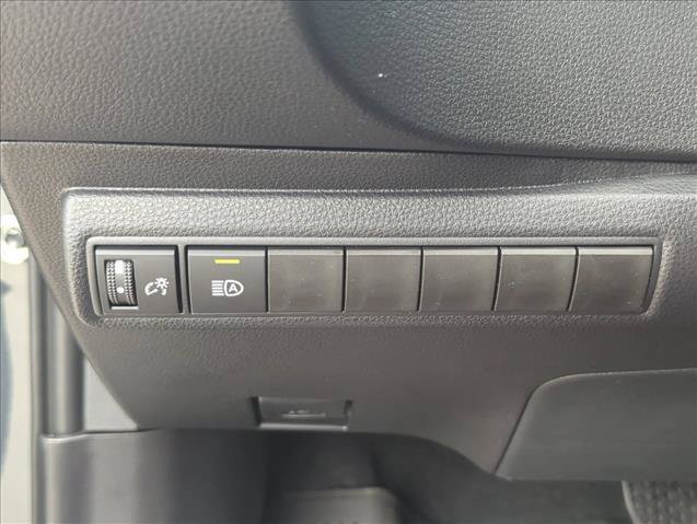 Certified 2025 Toyota Corolla XSE FWD image 16
