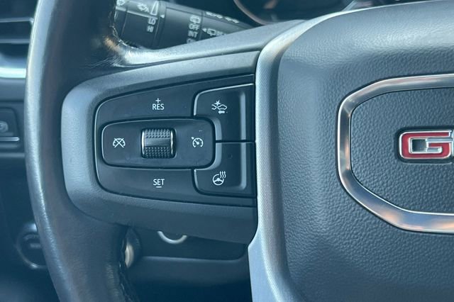 Used 2021 GMC Yukon SLT w/ Rear Media and Nav Package image 32