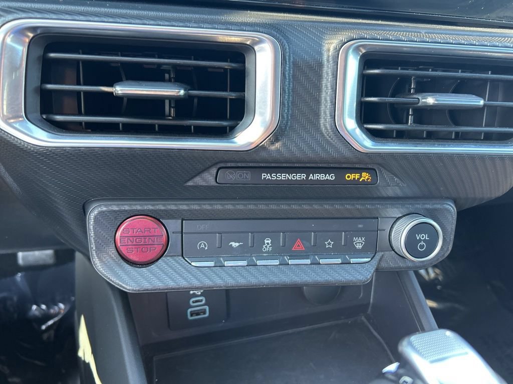 Used 2025 Ford Mustang Premium RWD image 32