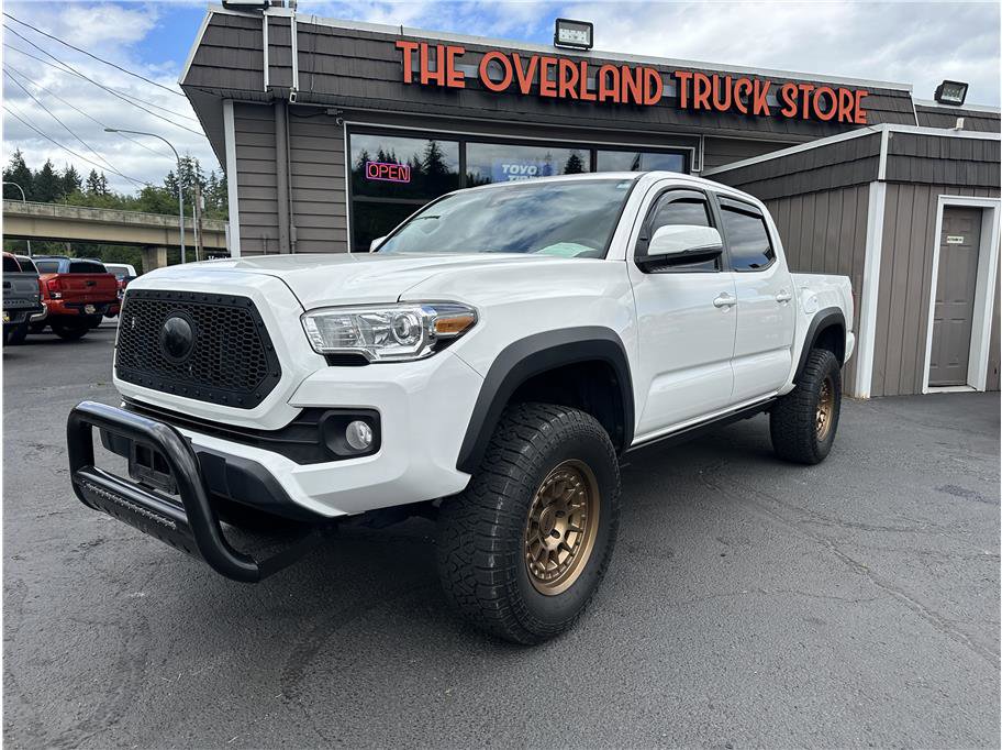 Used 2021 Toyota Tacoma SR5 w/ Trail Edition image 1