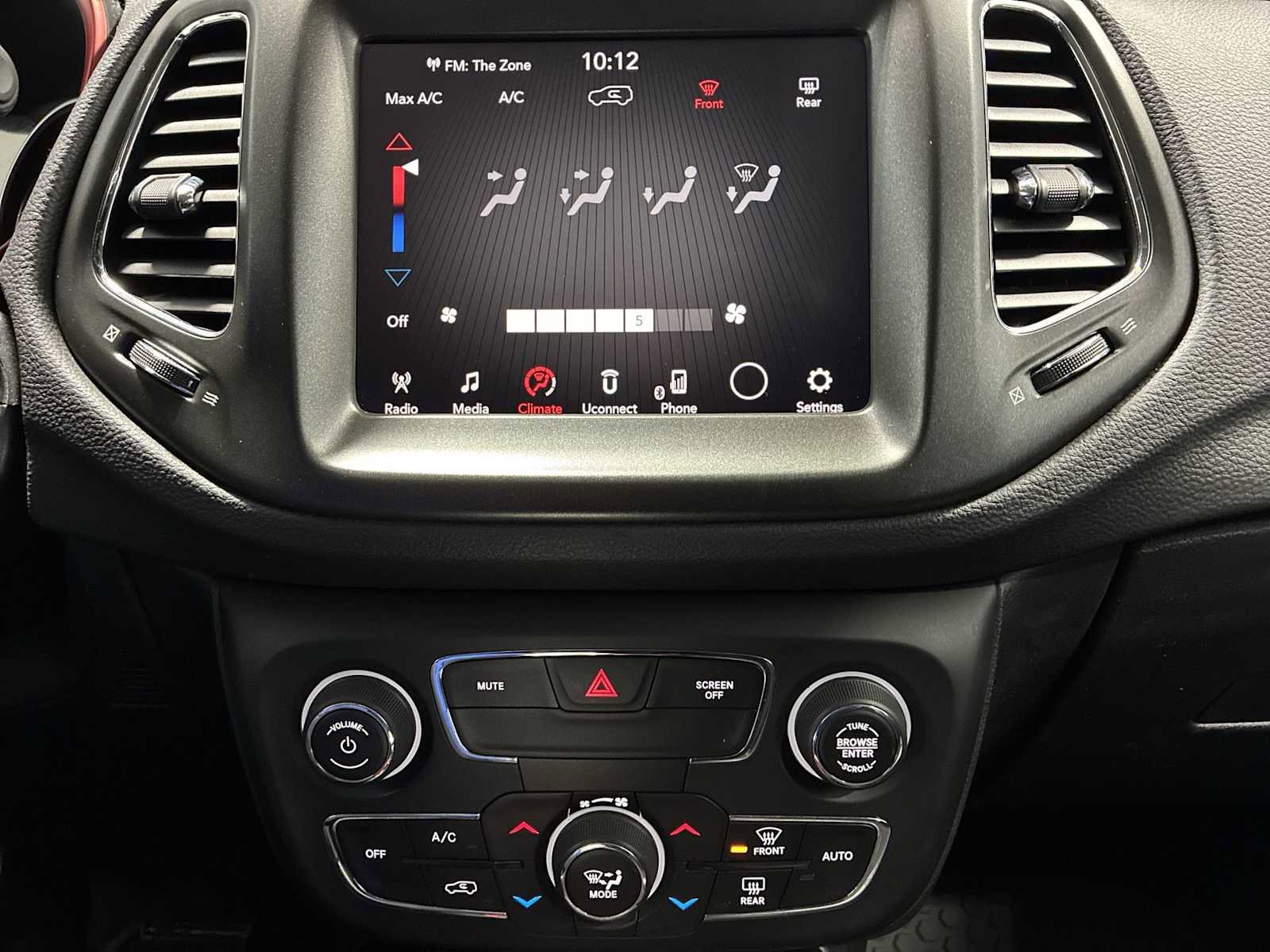 Used 2018 Jeep Compass Trailhawk w/ Leather Interior Group image 16