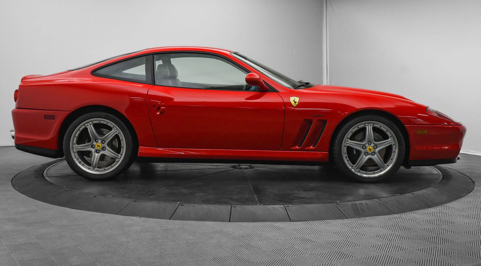 Used 2003 Ferrari 575M Maranello RWD image 10