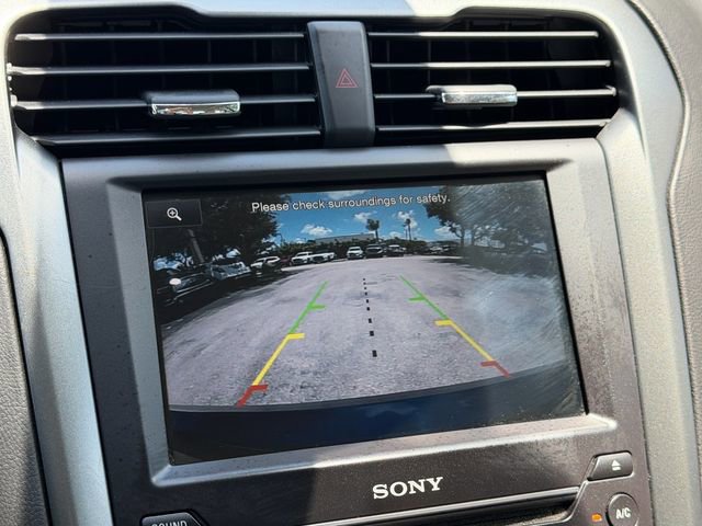 Used 2016 Ford Fusion Titanium FWD image 21