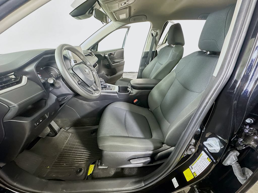 Used 2024 Toyota RAV4 LE FWD image 14