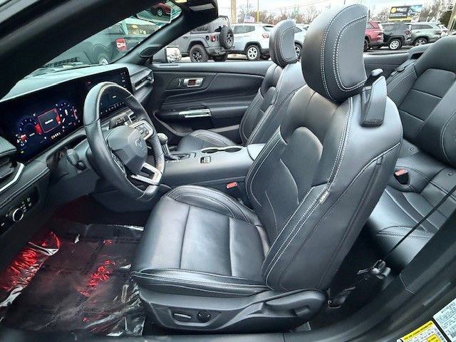 Certified 2025 Ford Mustang Premium image 12
