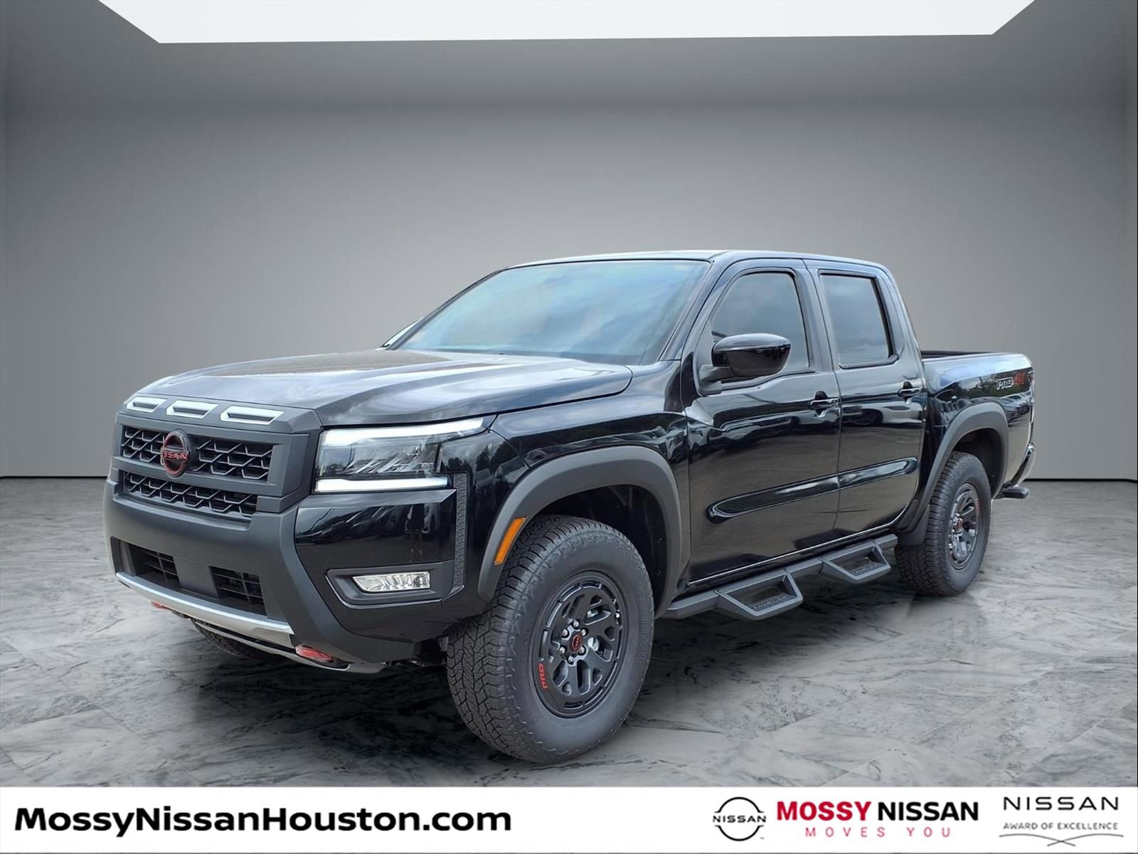 New 2026 Nissan Frontier PRO-4X w/ Tow Package image 3