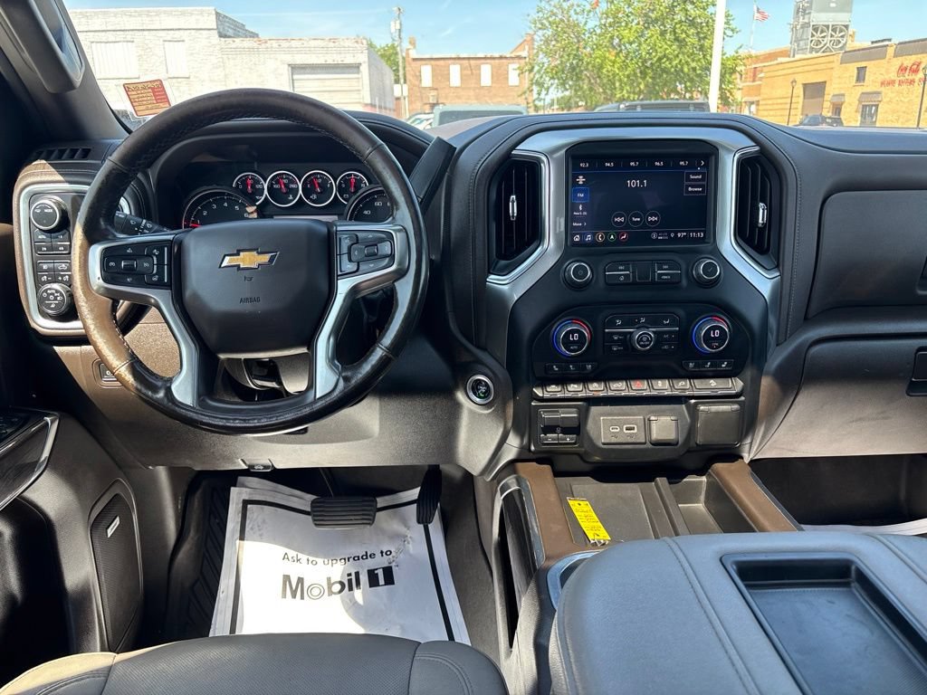 Used 2022 Chevrolet Silverado 1500 LTZ w/ LTZ Premium Package AWD/4WD image 37